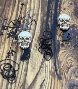 چاقو گردنی طرح اسکلت 111