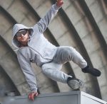 عینک ورزشی هوشمند گرین لاین مدل SG10